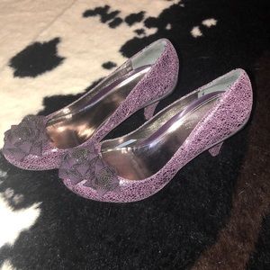 Kenneth Cole reaction purple heels